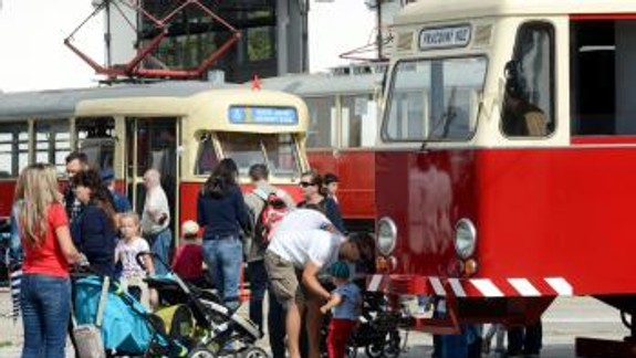 Vodičmi električky dnes boli aj bratislavské deti