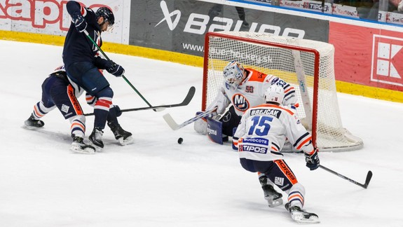 Hokej: Slovan podľahol doma Michalovciam 2:3