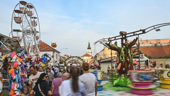 Čaká vás pestrý program: Modranské vinobranie opäť spojí tradície, víno a hudbu v historických uličkách mesta