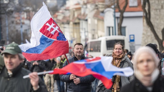 Vodiči i cestujúci MHD pozor, poobede rátajte s dopravnými obmedzeniami