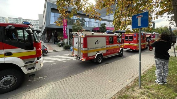 Požiar: Hasiči zasahovali v obchodnom centre v Ružinove
