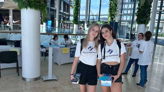 Urobte dobrý skutok: Opäť môžete pomôcť nevidiacim prostredníctvom zbierky Biela pastelka