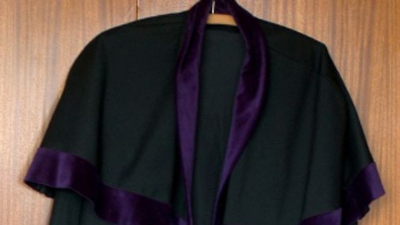 Stíhaný sudca ide do dôchodku, skomplikuje to veľa káuz