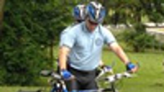 Policajti dostali prvú kameru, budú mať aj bicykel