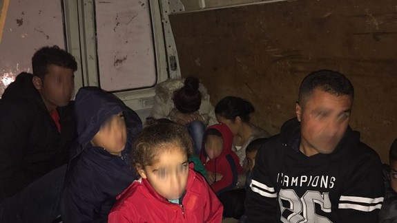 Colníci zadržali v Čunove nelegálnych migrantov