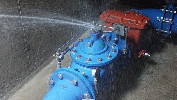 Mimoriadna udalosť v Záhorskej Bystrici: Porucha mohla poškodiť domové rozvody