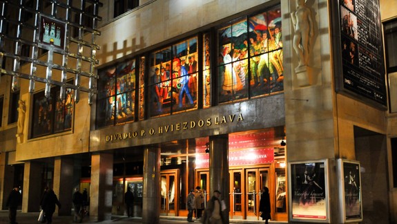 ÚVZ: Hromadné podujatia sa po novom budú deliť do troch skupín podľa rizikovosti