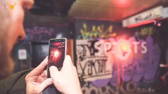 FOTO: Umenie dostali aj do WC v podchode na Trnavskom mýte!