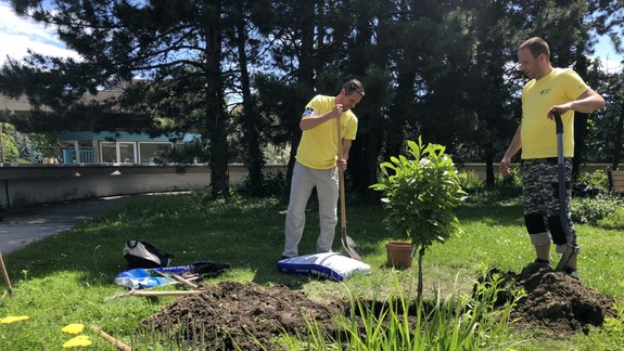 Narodeniny oslávené dobrovoľníctvom: V onkologickom ústave na Kramároch sa revitalizovalo