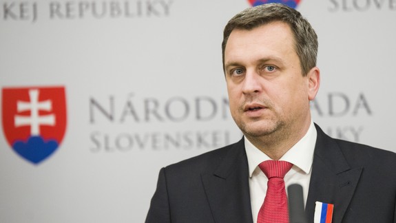 Andrej Danko si prezidentom byť netrúfa a SNS nepostaví do volieb žiadneho iného kanditáta