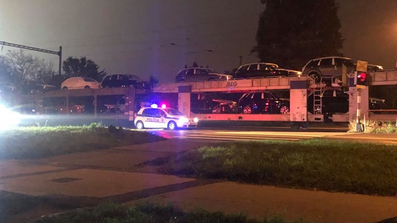 Na priecestí pri Ivanskej ceste vlak zrazil chodca