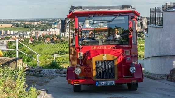 Po Račianskom vinohradníckom chodníku bude premávať Račanská lokálka