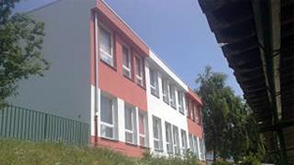 Základnú školu na Cádrovej ulici zateplia