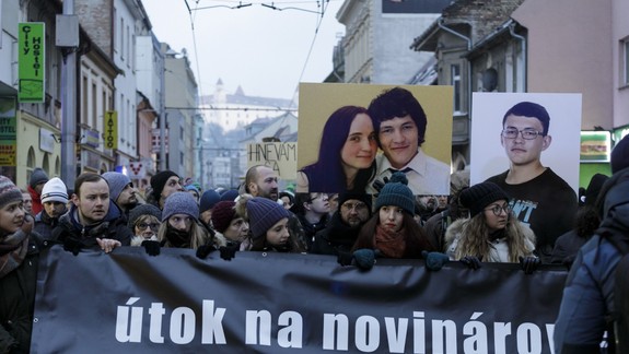Na Obchodnej sa počas pochodu stratilo malé dievčatko - mestskí policajti ho našli na Vysokej ulici