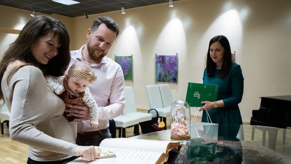 Petržalská matrika prichádza s novinkou. Rodičom zefektívni proces prihlasovania na slávnostné uvítanie detí