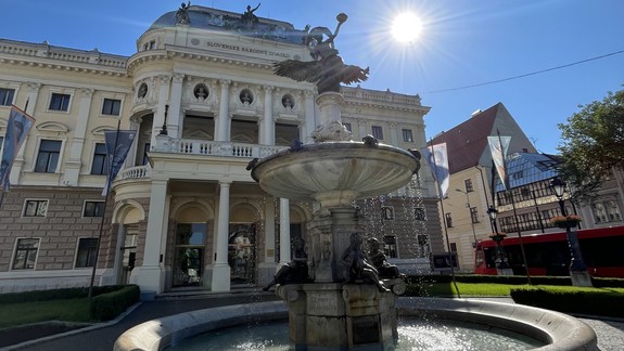 Išlo o tendenčné rozhodnutie? Národný inšpektorát práce zrušil zákaz používania historickej budovy SND