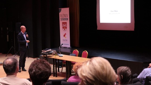 Festival Ružinov seniorom ponúkne október plný zábavy, vzdelávania i koncert Jiřího Zmožeka