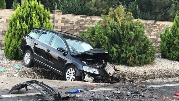 FOTO: Čelnú zrážku dvoch áut pri Senci neprežil 60-ročný muž