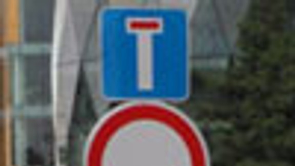 Zákaz vjazdu na Pribinovu ulicu je len dočasný