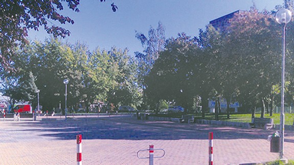 Priestranstvo na Bieloruskej nie je parkoviskom, ale pešou zónou