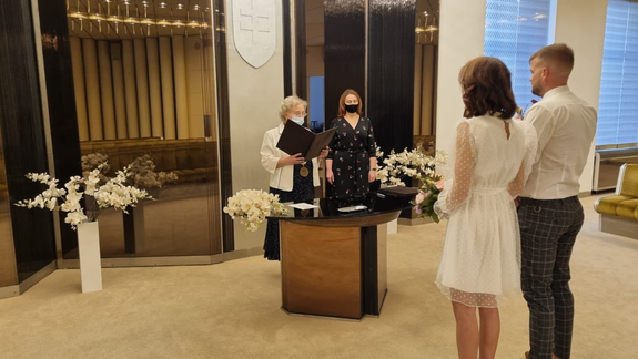 Petržalka dočasne odpúšťa poplatok za sobáše mimo oficiálnych siení