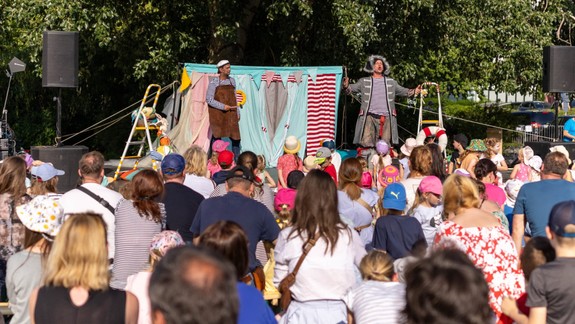 MDD v Ružinove: Okolie domu kultúry sa premení na rozprávkový svet plný hier, pohybu a zábavy