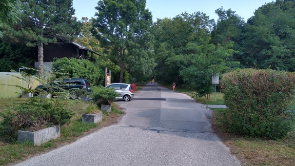 Po  Starhradskej budú naďalej jazdiť autá, pešia zóna z nej nebude