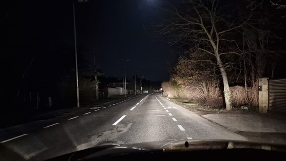 Čo sa stalo? Devínčania si sťažujú na neosvetlenú cestu