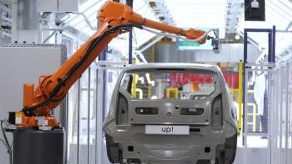 Bratislavský Volkswagen otvoril novú lakovňu