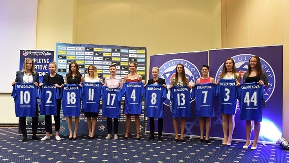V ženskej ligovej jedenástke roka 2016 sú aj dve slovanistky