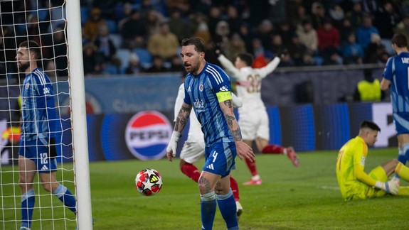 Liga majstrov: Slovan prehral so Stuttgartom 1:3, zostal bez bodu