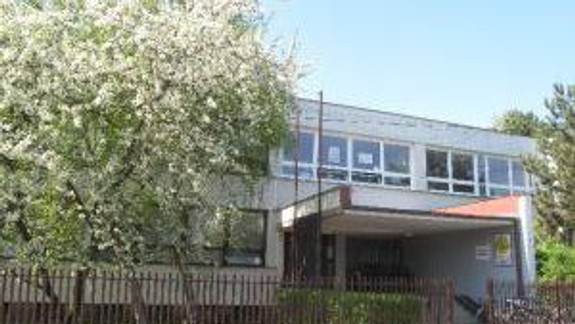 Nadstavba základnej školy v Jarovciach čaká na územné rozhodnutie