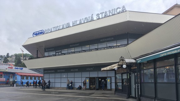 FOTO: Vynovená Hlavná stanica. Tu sú ďalšie zábery, ako vyzerá po úpravách