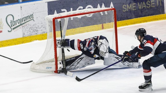 Hokej: Slovan podľahol v príprave Třincu 4:8