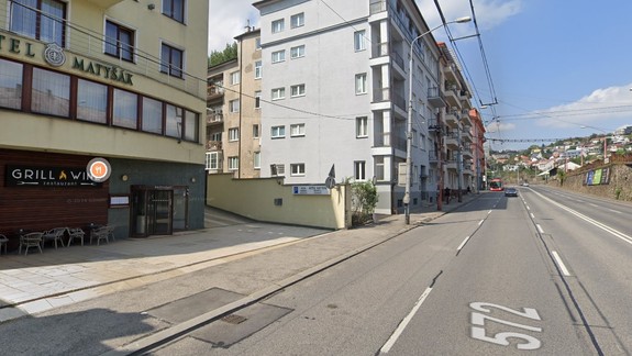 Staré Mesto ponúka na prenájom parkovacie miesta na Pražskej, "víťazov" vyberú žrebom