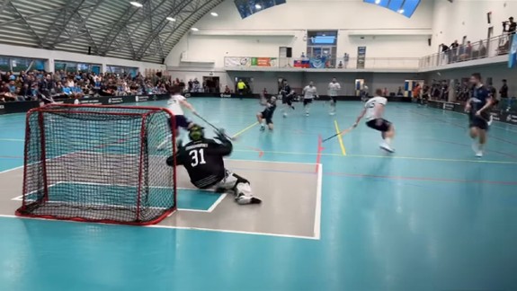 Florbal: Záhorská Bystrica vyhrala v bratislavskom derby na pôde Snipers až po nájazdoch