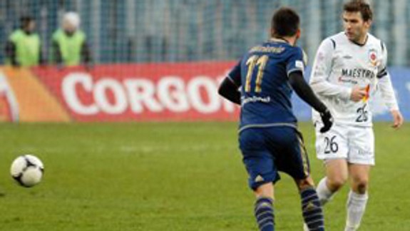 Futbalisti Slovana remízovali v Ružomberku a zimujú prví