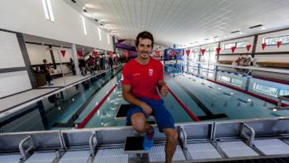 Prvá plaváreň v Petržalke je otvorená, testujú ju dobrovoľníci