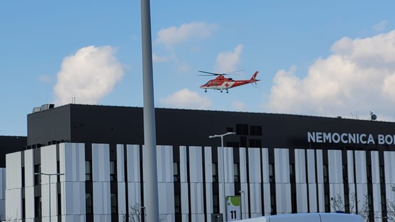 Záchranári vyslali vrtuľník k žene, ktorá v Devínskej Novej Vsi spadla z koňa