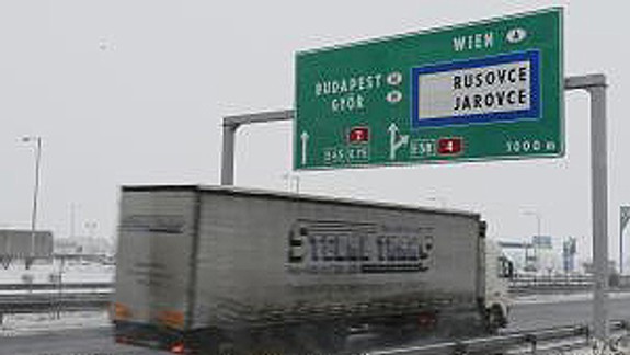 Hraničný priechod Rajka je pre nákladiaky opäť uzatvorený