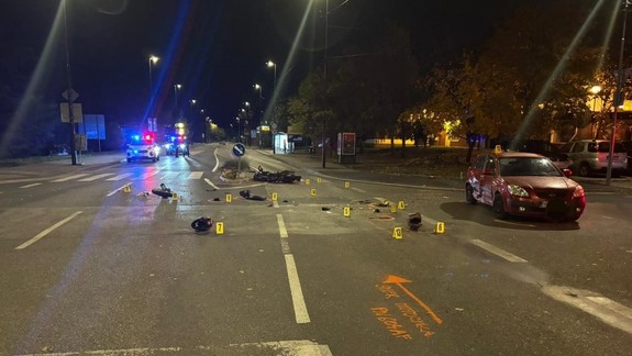 Vážna dopravná nehoda na Eisnerovej: Osobné auto nedalo prednosť prichádzajúcej motorke