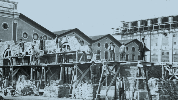 Viete, ktorá firma postavila v Bratislave Dynamitku, Cvernovku či  Stollwerck? Spoznajte jej príbeh