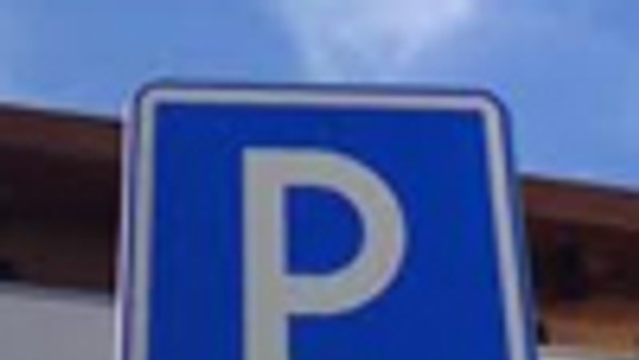 Karlovešťania vytvorili 200 parkovacích miest