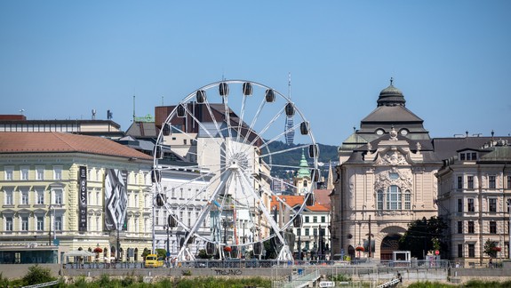 Bude ruské koleso na nábreží aj tento rok? V Starom Meste už chystajú akcie na leto