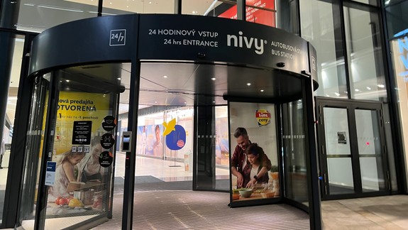 Zo stanice Nivy zvažujú presmerovať niektoré prímestské autobusy