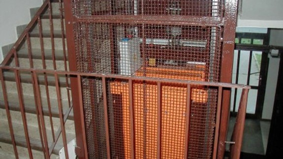 Z výťahov kradli elektromagnetické cievky