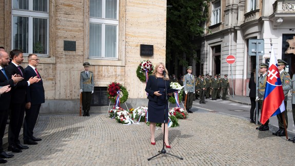 Predstavitelia štátu si v Bratislave pripomenuli výročie okupácie Československa