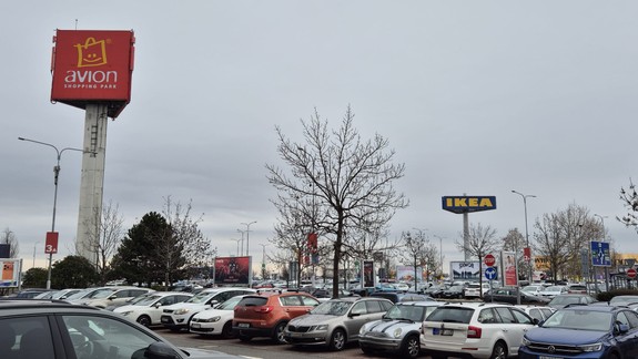Parkoviská pri nákupných centrách Avion a IKEA spoplatnia