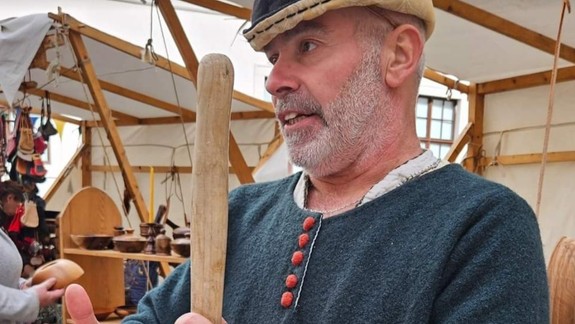 Trhy plné remesiel, hier a chutí: Na Bratislavskom hrade pokračujú stredoveké dožinky