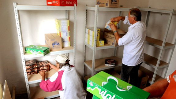 Dobrá správa : Nepredané potraviny by z obchodov v Bratislave nemuseli putovať do koša